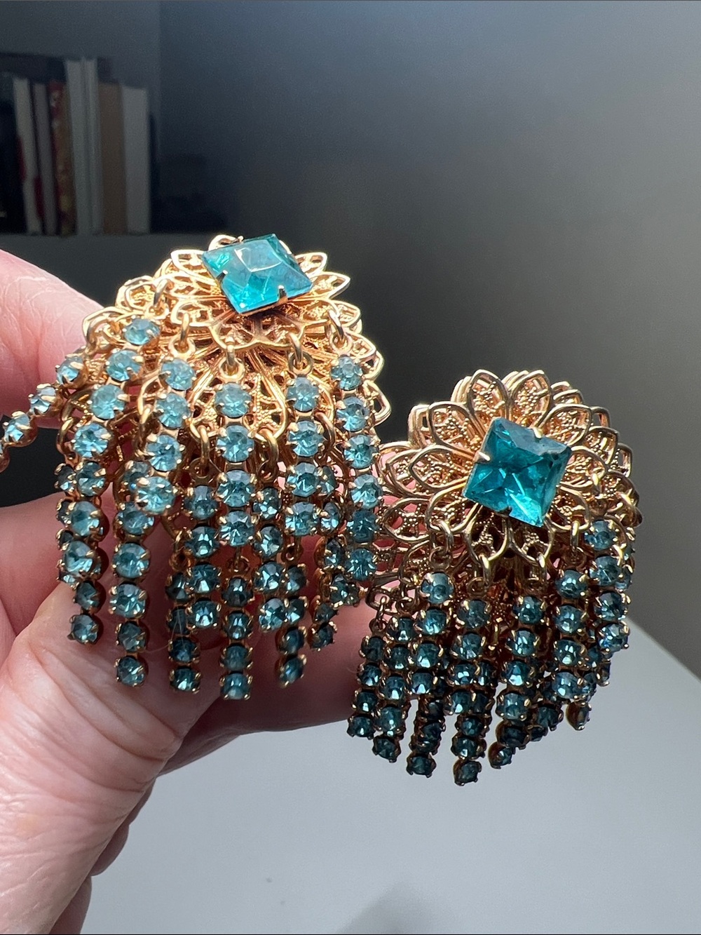 Brilliant Gold-Tone Teal Cascade Chandelier Clip On Statement Earrings - Vintage